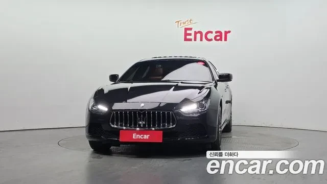 Maserati Ghibli, снимка 2 - Автомобили и джипове - 54753984