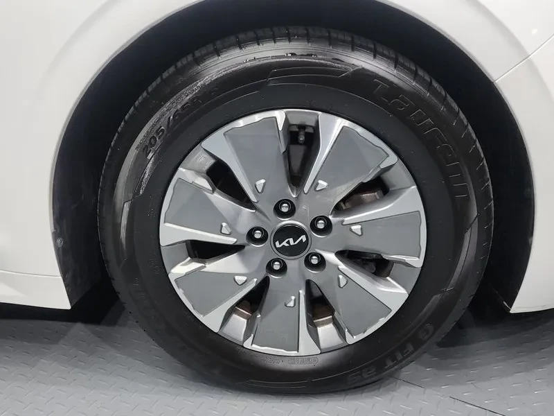 Kia K5 Hybrid 3Rd Generation Trendy, снимка 5 - Автомобили и джипове - 56355548