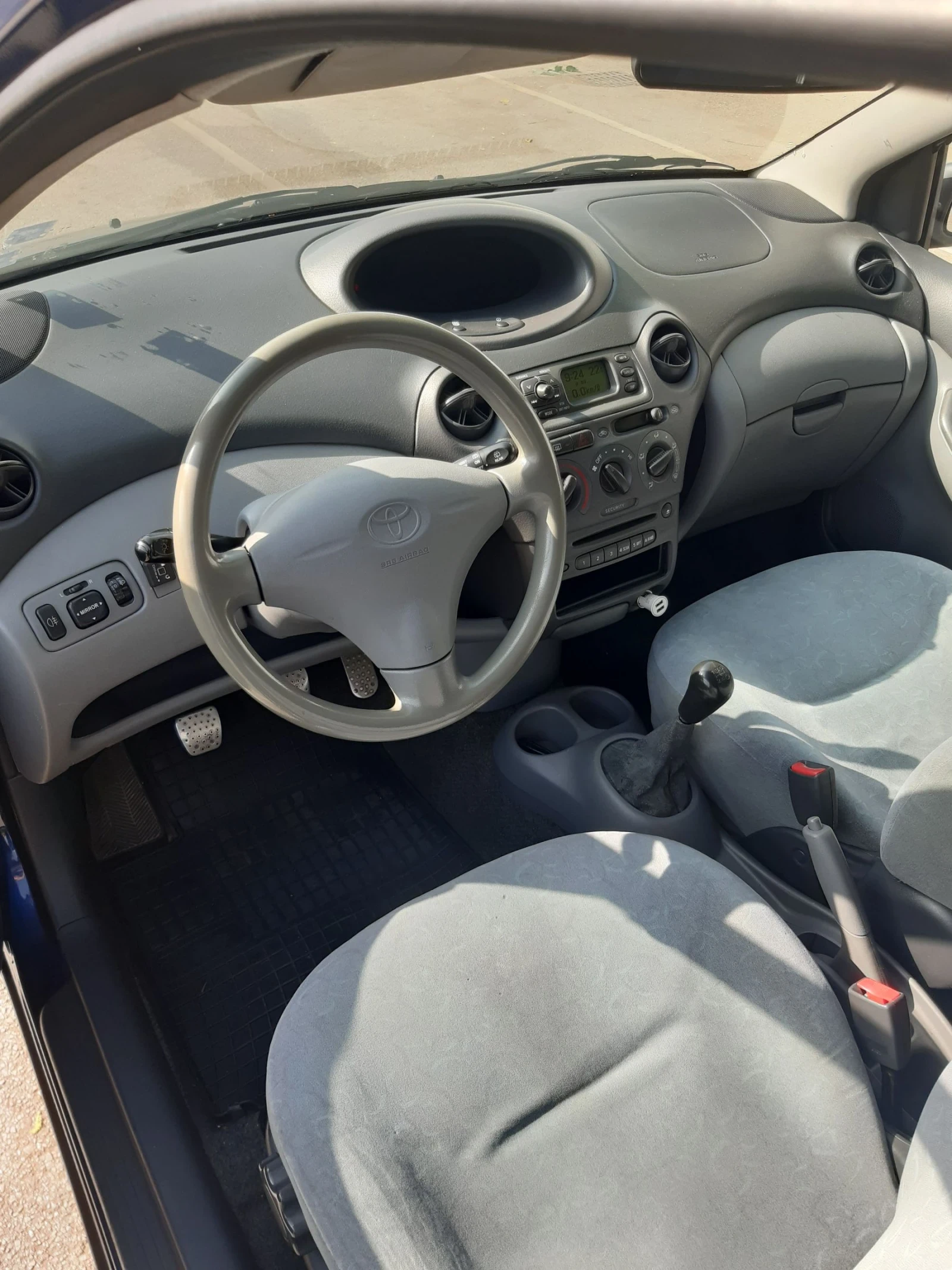 Toyota Yaris  - изображение 5