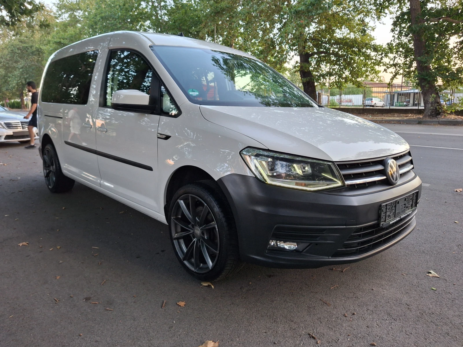 VW Caddy Vw 2.0TDI 150kc 7 Mesta  - изображение 8