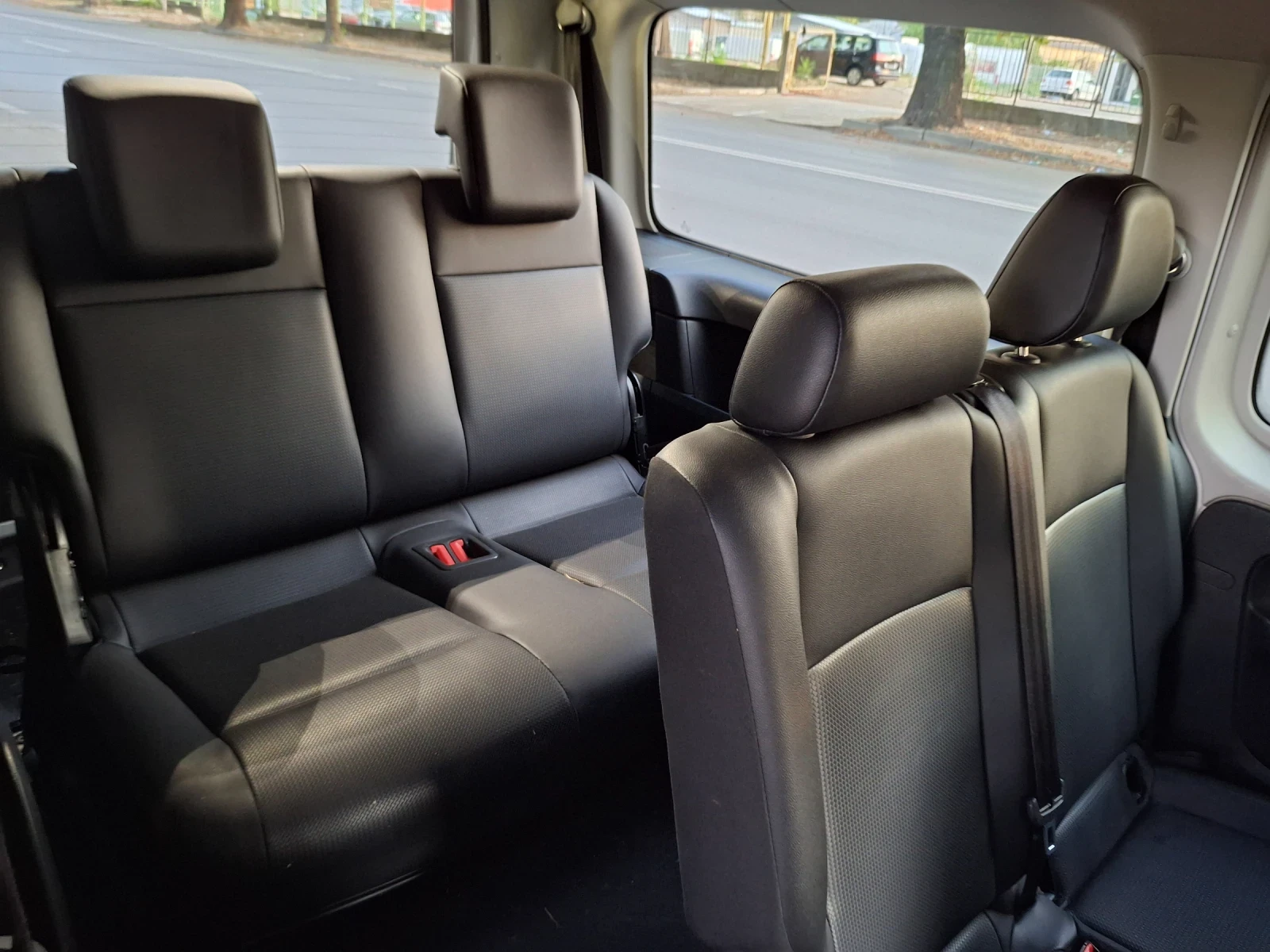 VW Caddy Vw 2.0TDI 150kc 7 Mesta  - изображение 4