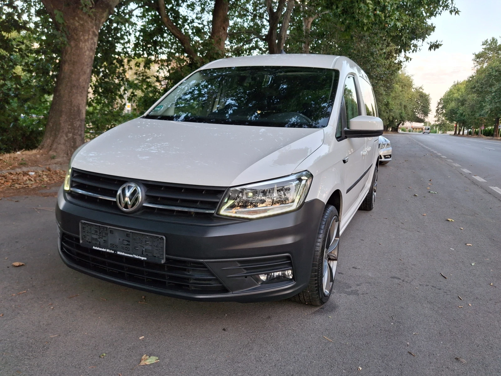 VW Caddy Vw 2.0TDI 150kc 7 Mesta  - изображение 2