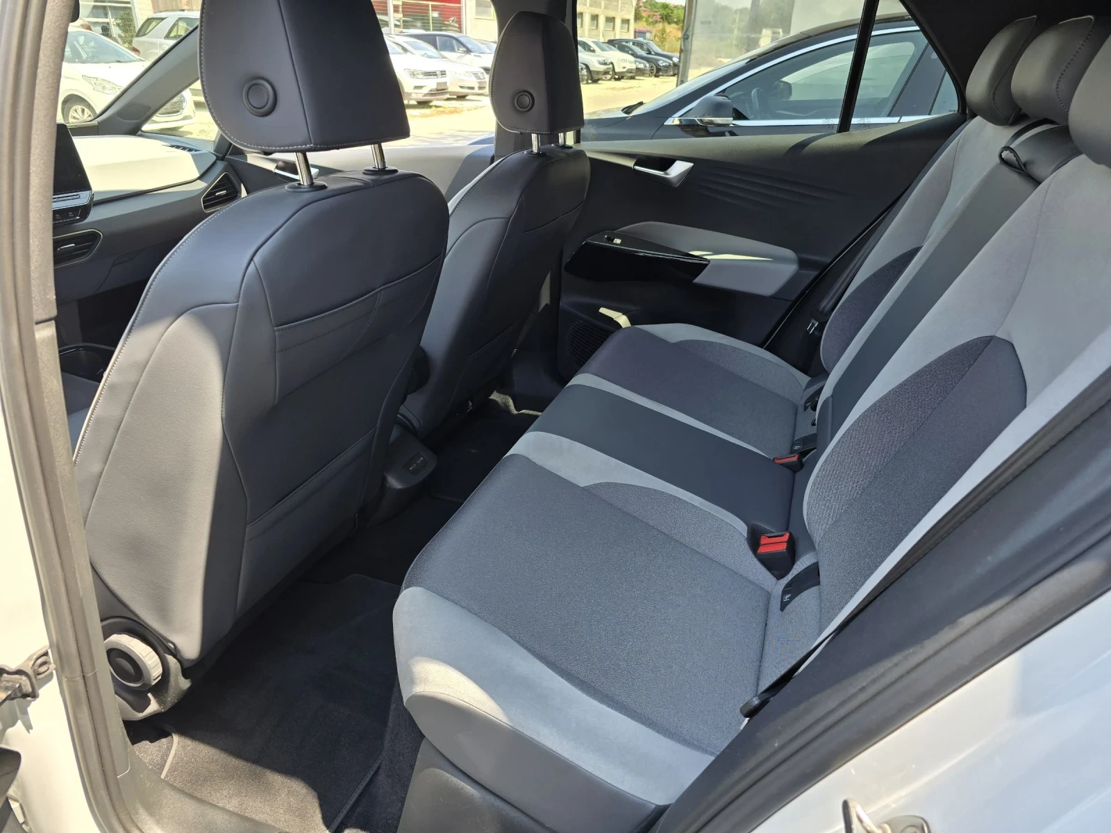 VW ID.3 PRO 150KW 62KWH BUSINESS Гаранция Лизинг - изображение 10