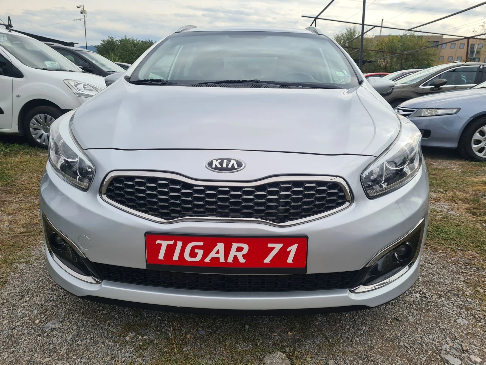 Kia Ceed 1.6CRDi 110p.s  - изображение 2