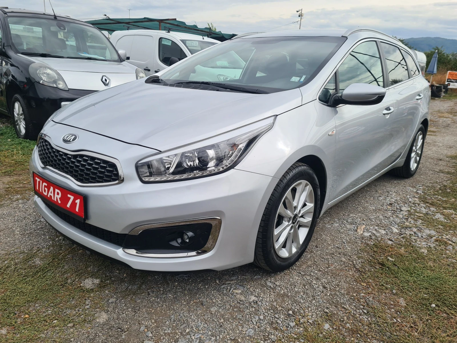 Kia Ceed 1.6CRDi 110p.s  | Mobile.bg   1