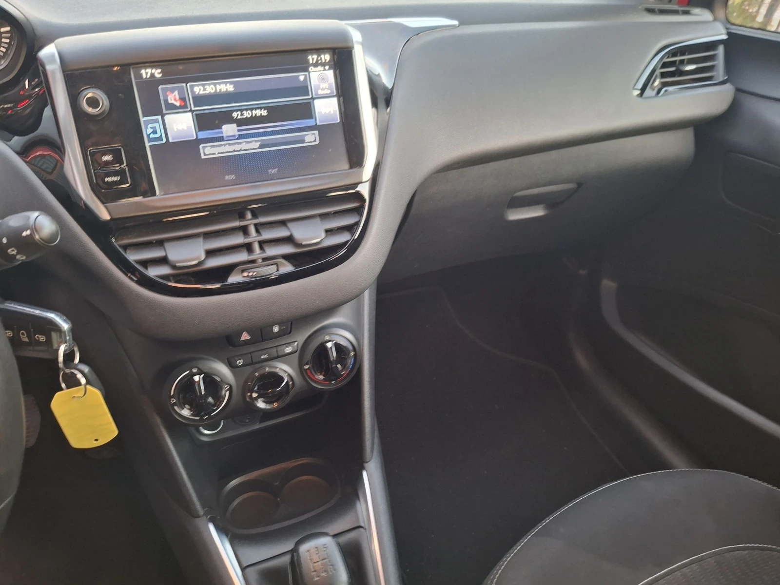 Peugeot 208 1.2benzin * euro6 * COC  * * TOP | Mobile.bg   16