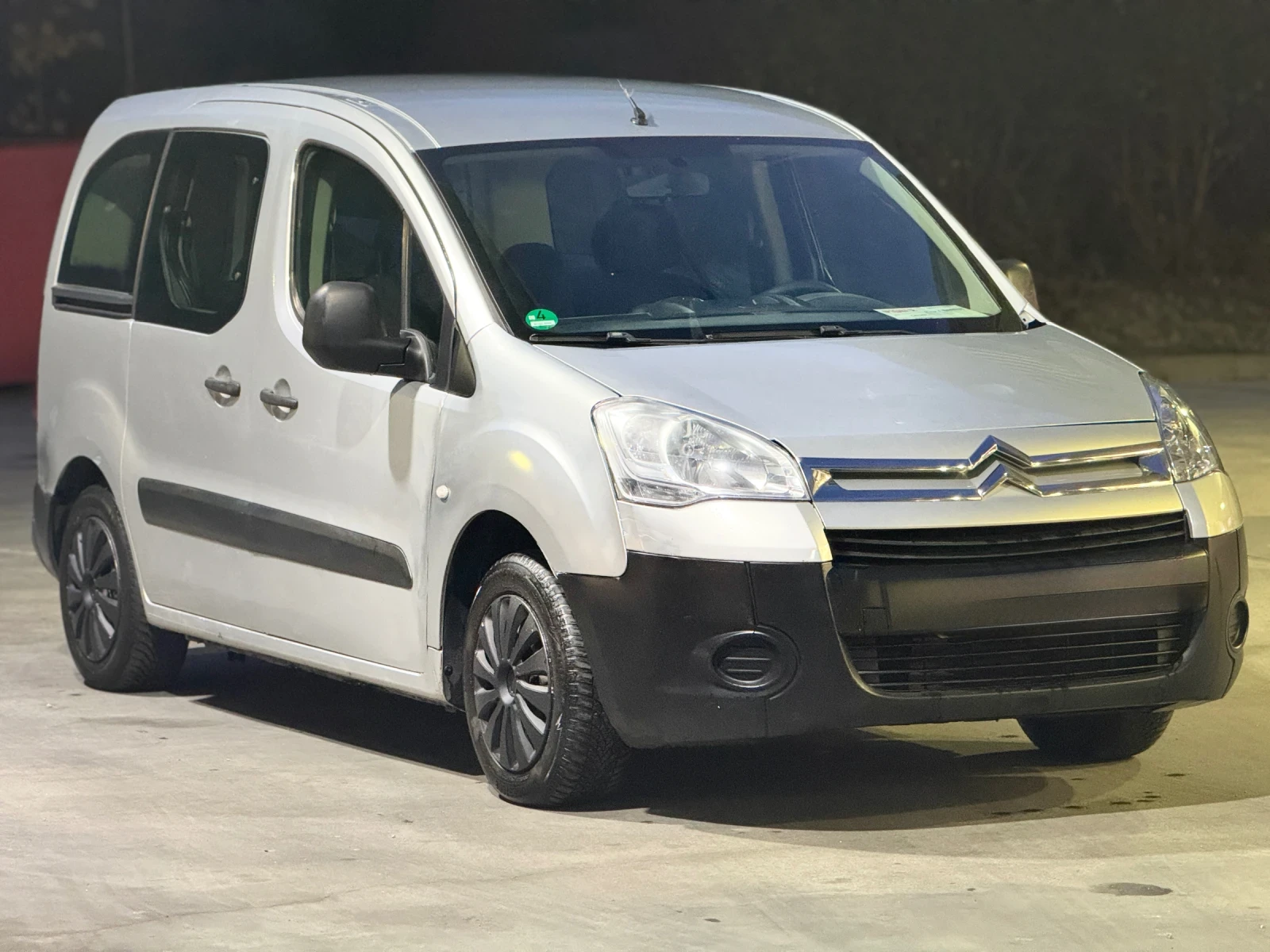 Citroen Berlingo Citroen Berlingo 1.6 HDI  ТОП СЪСТОЯНИЕ - изображение 3