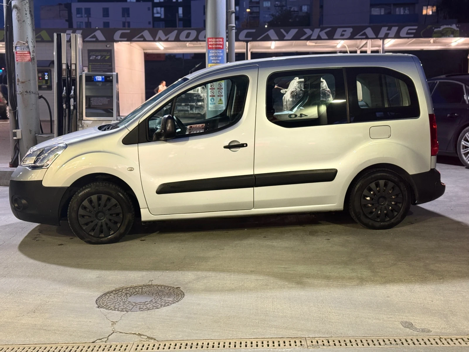 Citroen Berlingo Citroen Berlingo 1.6 HDI  ТОП СЪСТОЯНИЕ - изображение 4