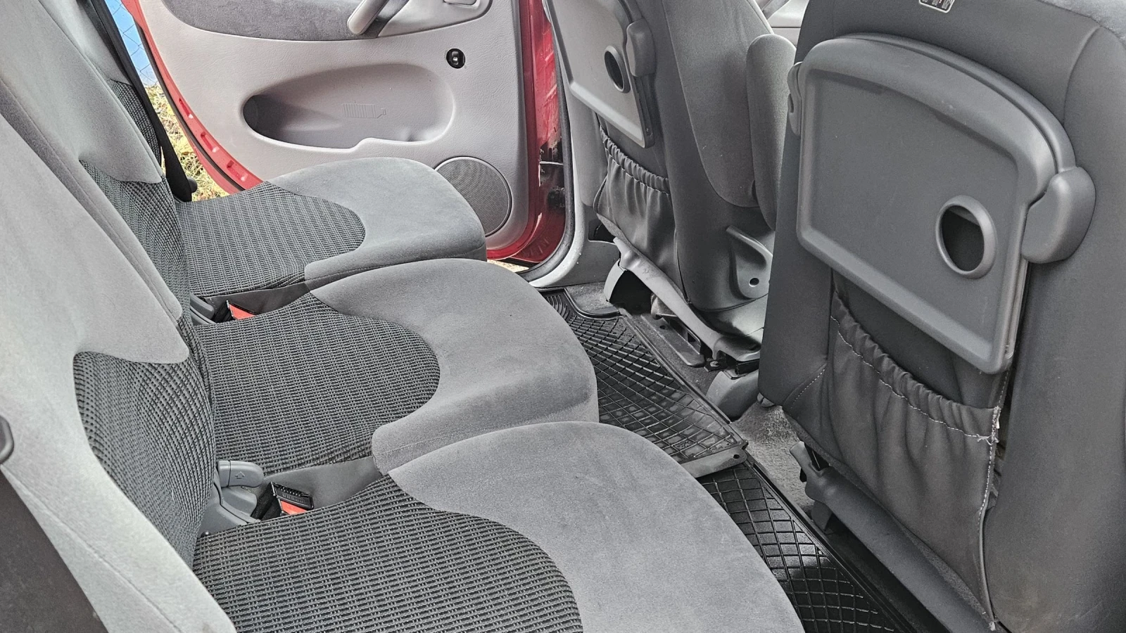 Citroen Xsara picasso 1.6 бензин 2009г - изображение 10