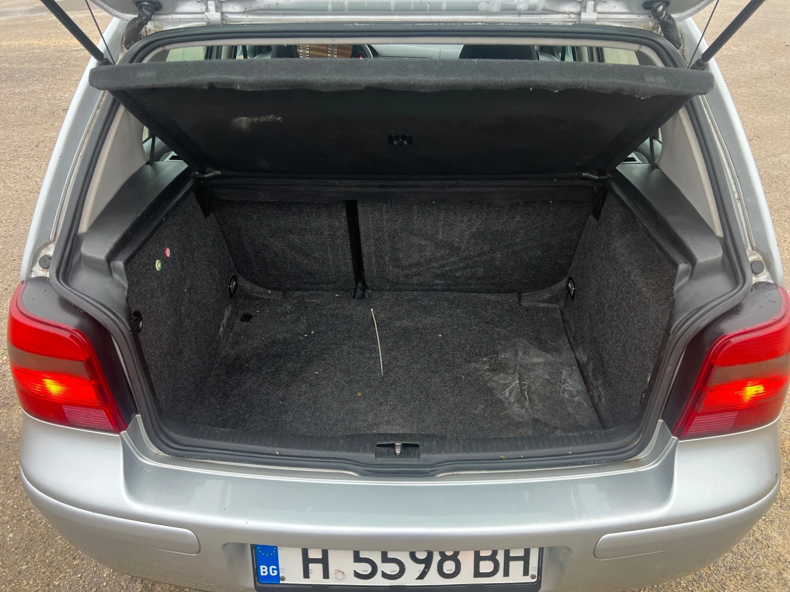 VW Golf 1.6 - изображение 9