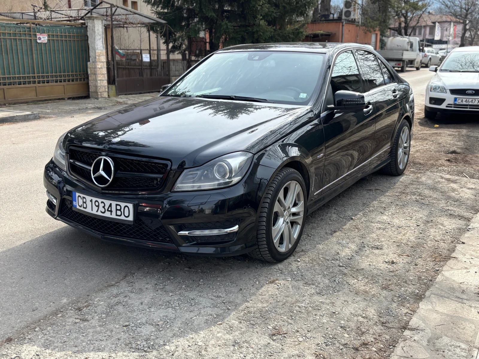 Mercedes-Benz C 350 4matic * AMG Пакет , снимка 17 - Автомобили и джипове - 53350504