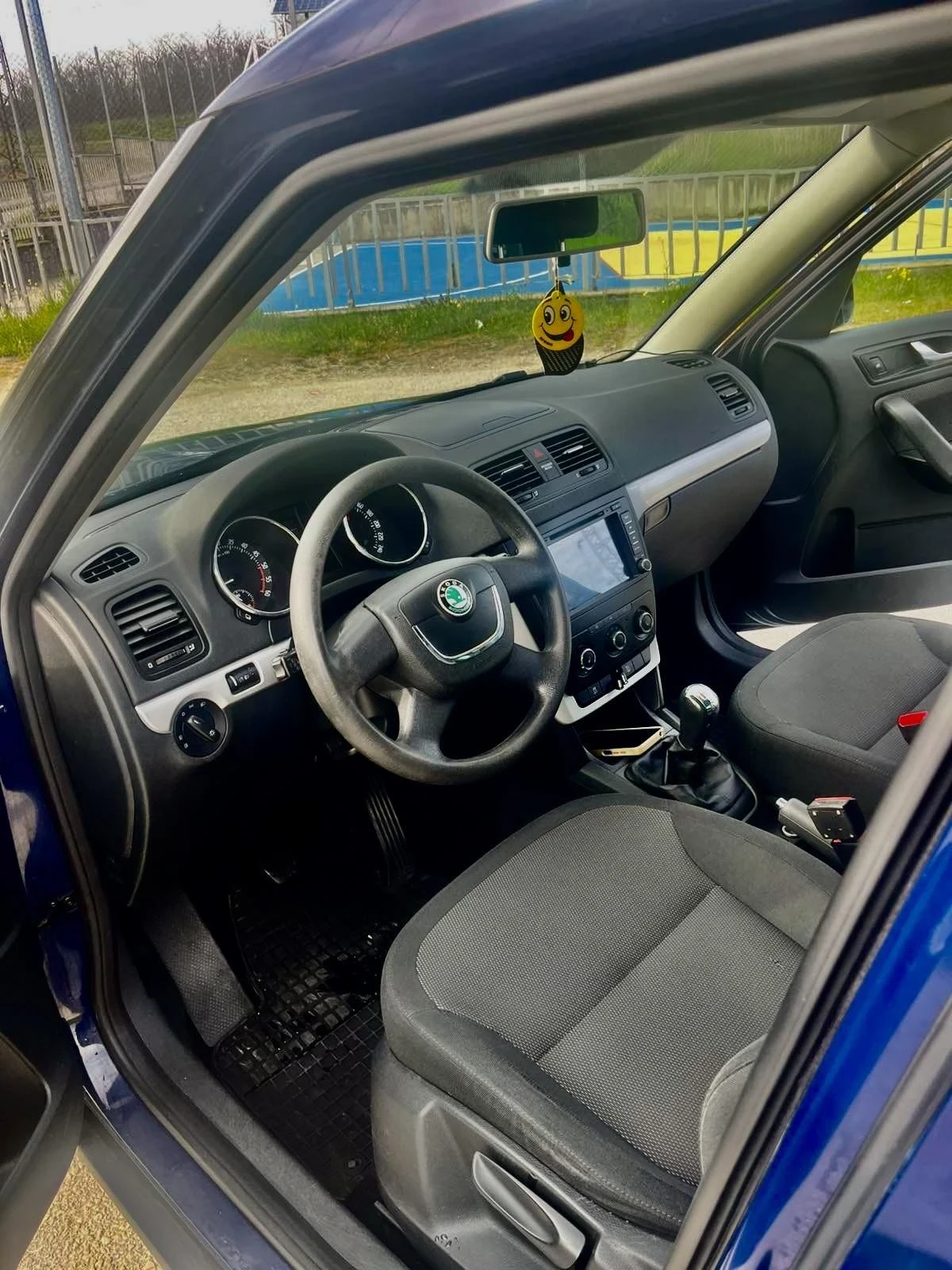 Skoda Yeti, снимка 5 - Автомобили и джипове - 53936784