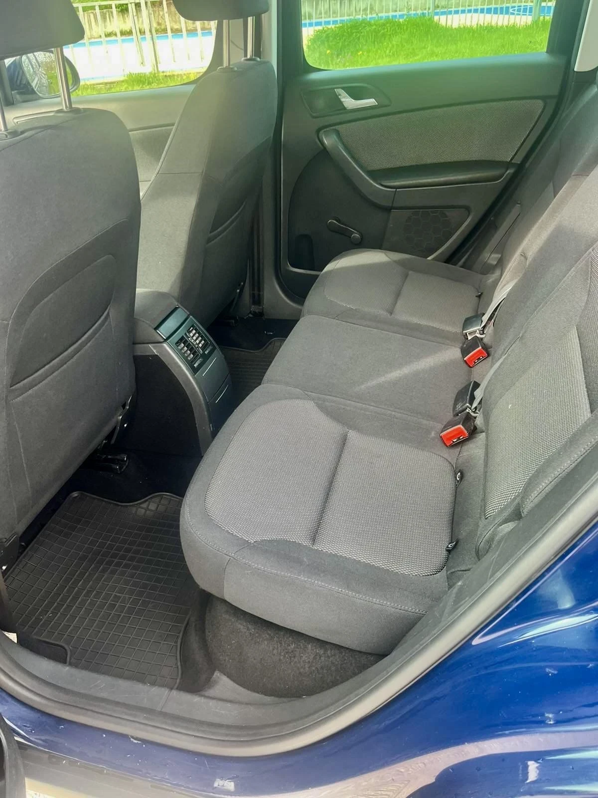 Skoda Yeti, снимка 9 - Автомобили и джипове - 53936784