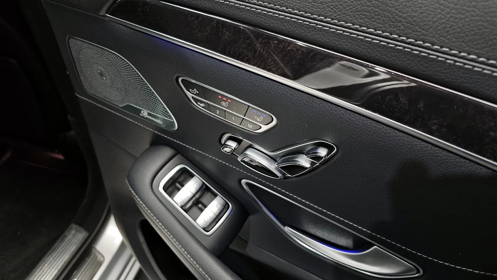 Mercedes-Benz S 400 63 AMG LOOK* TV* ОБДУХ* 360* DISTRONIK* КРАЙНА ЦЕН, снимка 13 - Автомобили и джипове - 54168715