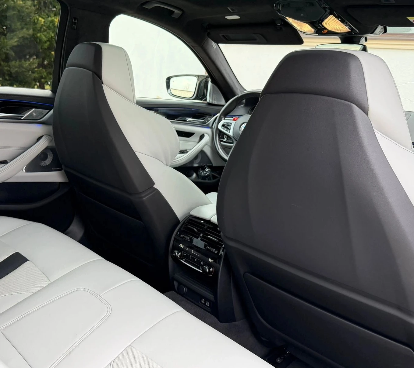 BMW M5 4.4 Twin Turbo xDrive, снимка 9 - Автомобили и джипове - 54201698