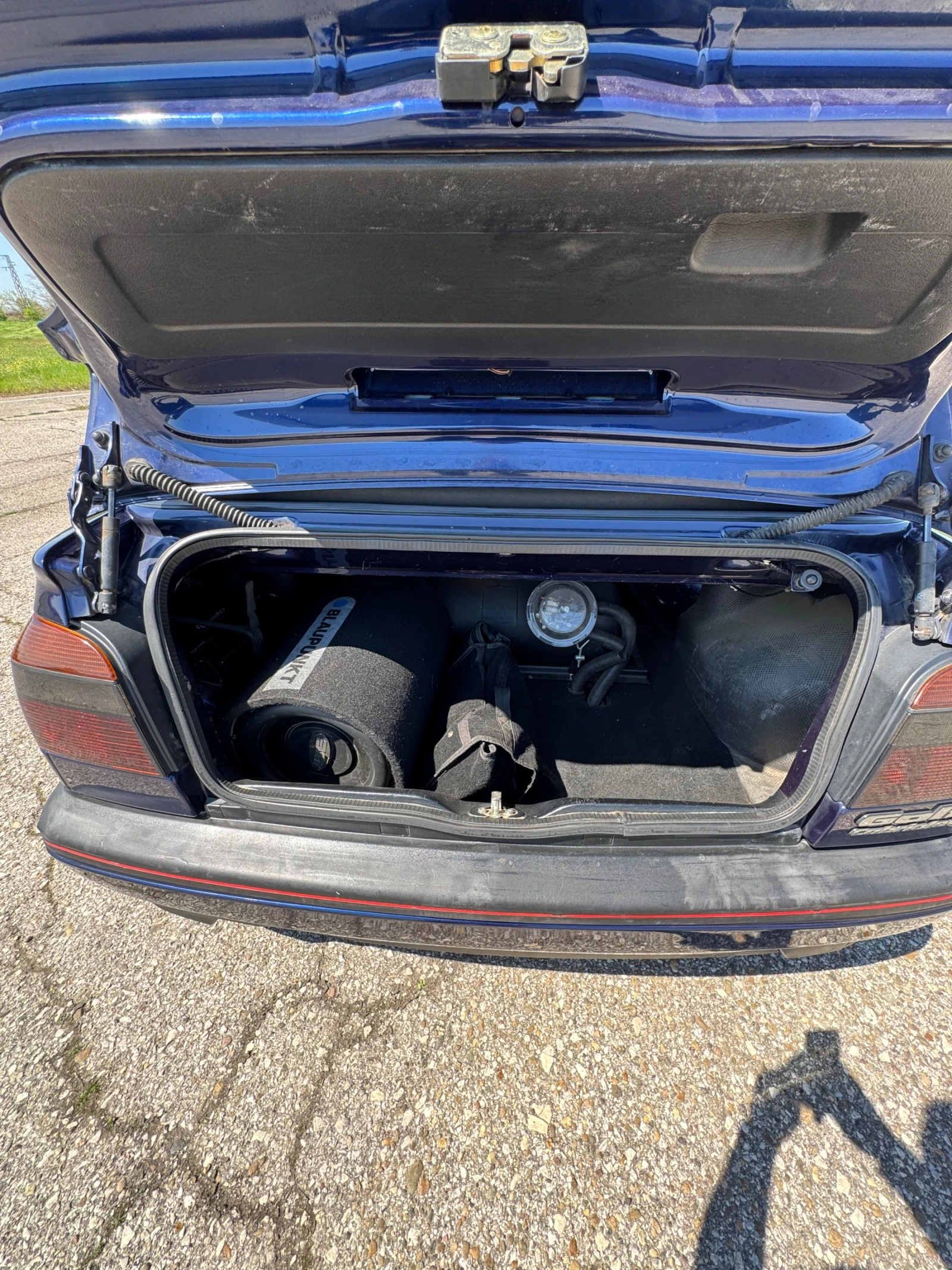 VW Golf 1.6 100к.с.??, снимка 14 - Автомобили и джипове - 54243633