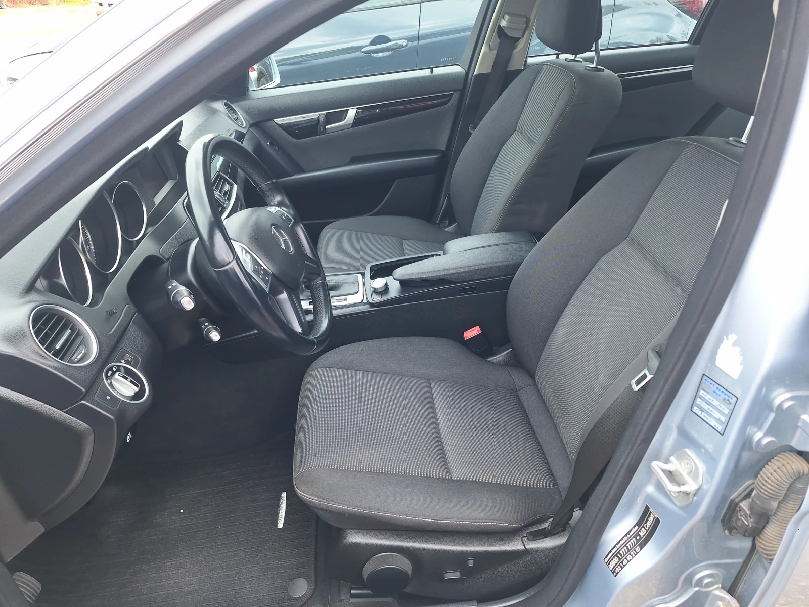 Mercedes-Benz C 200 2.2 CDI AMG, снимка 6 - Автомобили и джипове - 54491981
