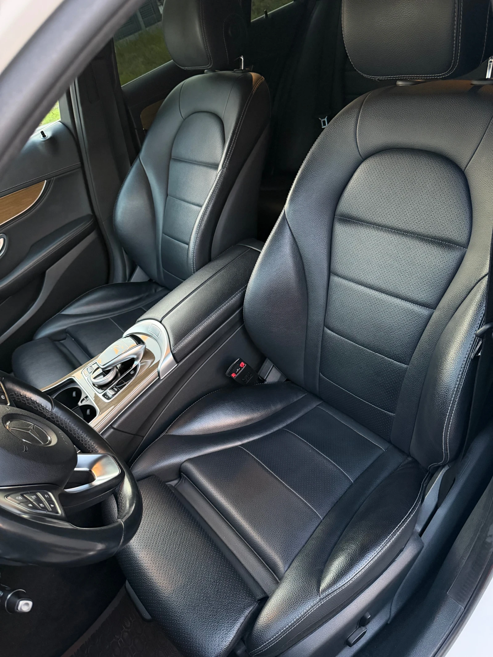 Mercedes-Benz C 250 AMG РАСK/СМЕНЕНИ ВЕРИГИ/РЕАЛНИ KM, снимка 4 - Автомобили и джипове - 54966516