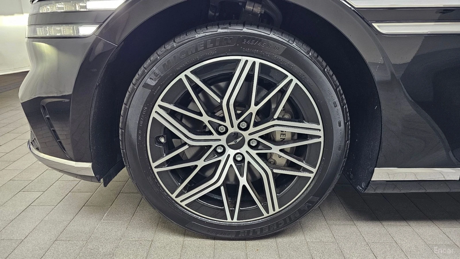 Genesis G90 3.5 Turbo AWD* HUD* ECS* КОЖА* ОБДУХВ* НАВИ, снимка 5 - Автомобили и джипове - 55508468