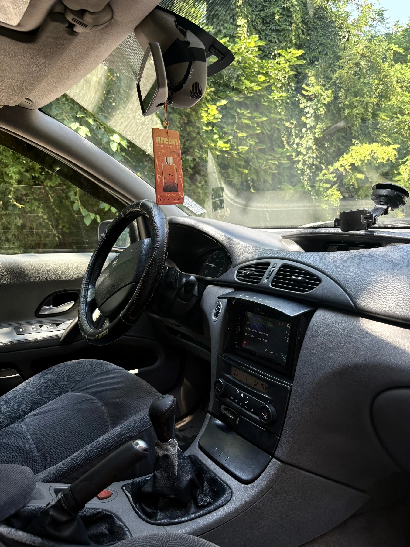 Renault Laguna 1.8 16V, снимка 8 - Автомобили и джипове - 55618496