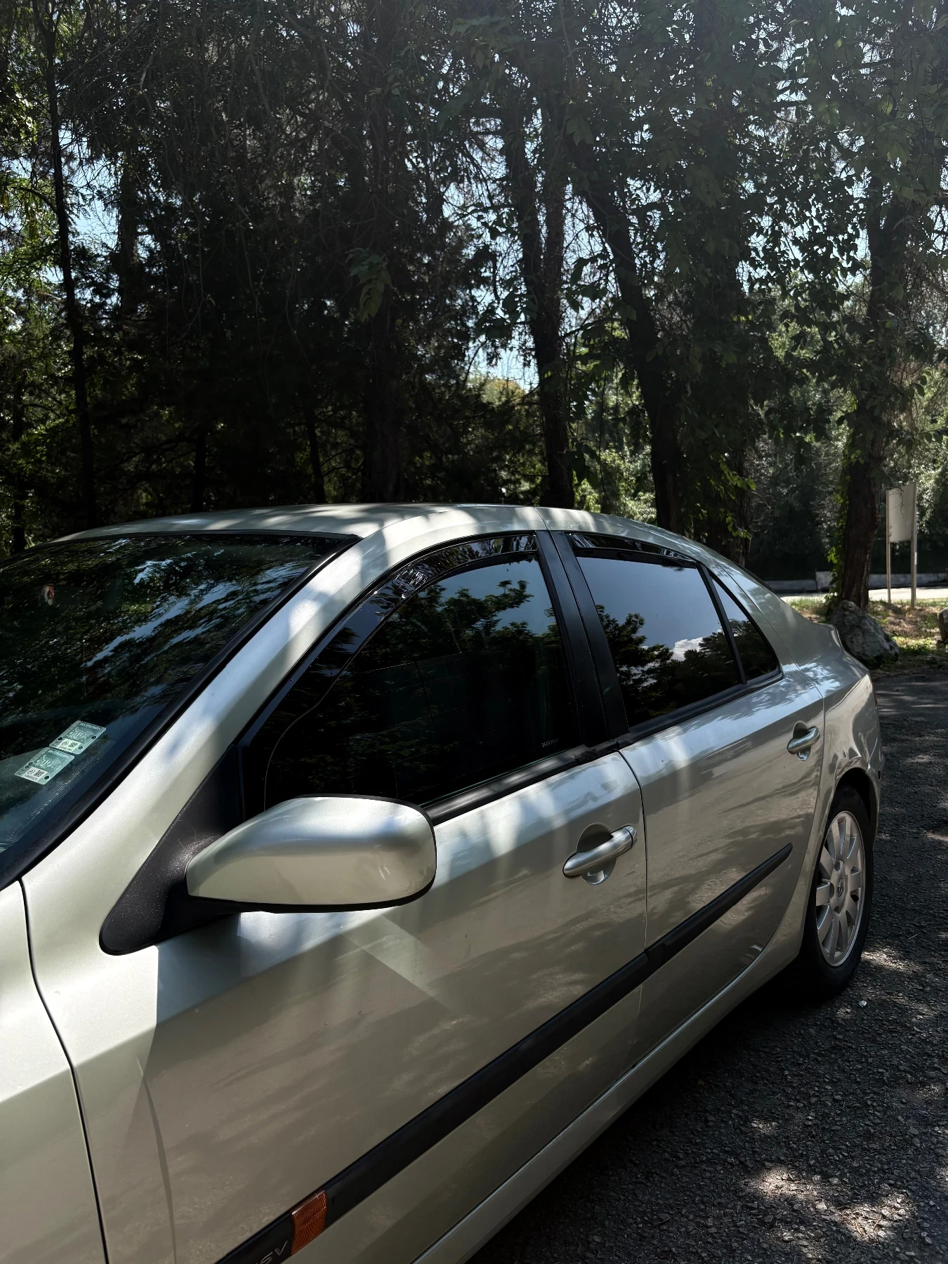 Renault Laguna 1.8 16V, снимка 3 - Автомобили и джипове - 55618496