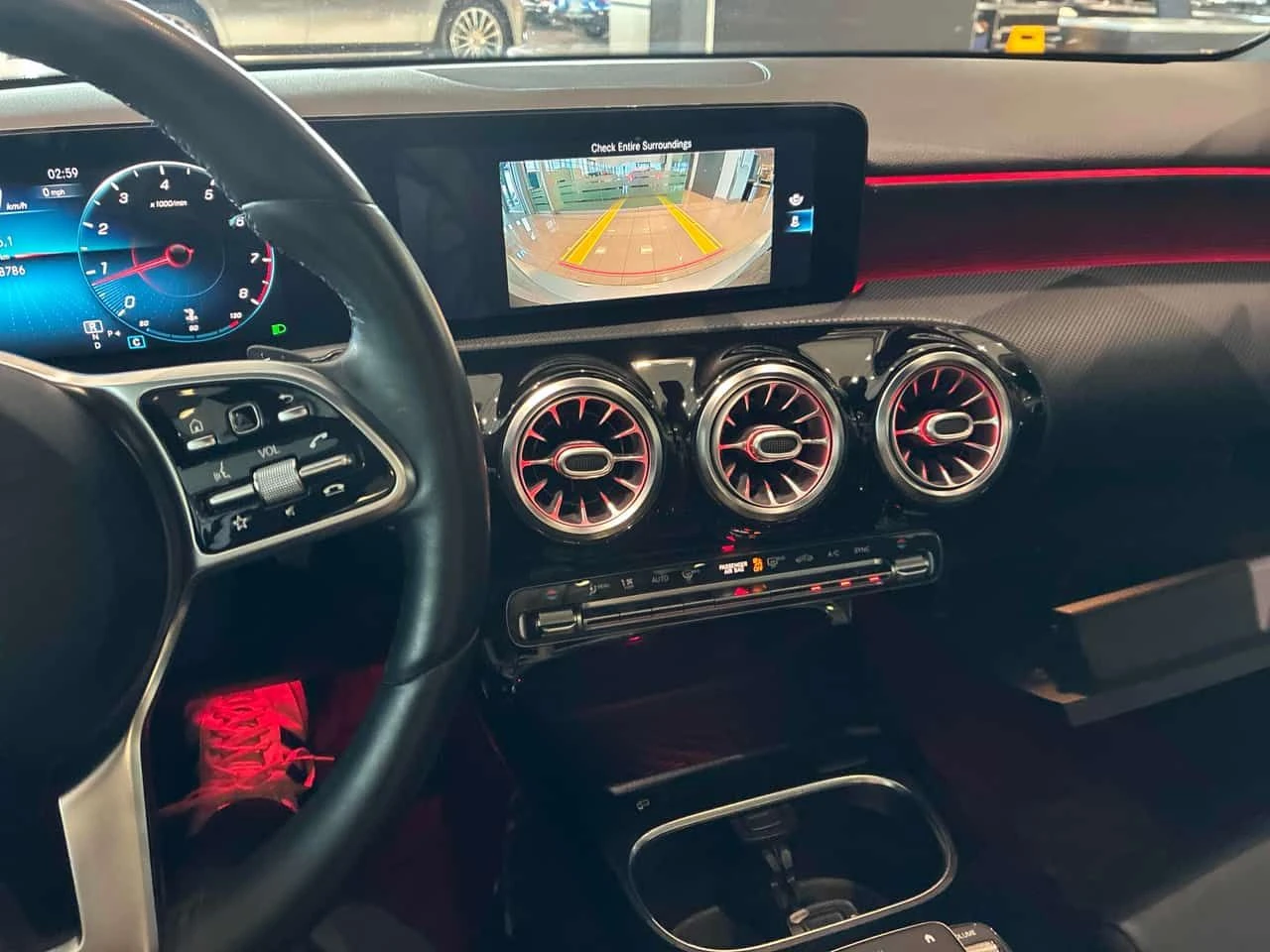 Mercedes-Benz A 220 * АВТОКРЕДИТ БЕЗ ПЪРВОНАЧАЛНА ВНОСКА* , снимка 9 - Автомобили и джипове - 55669626