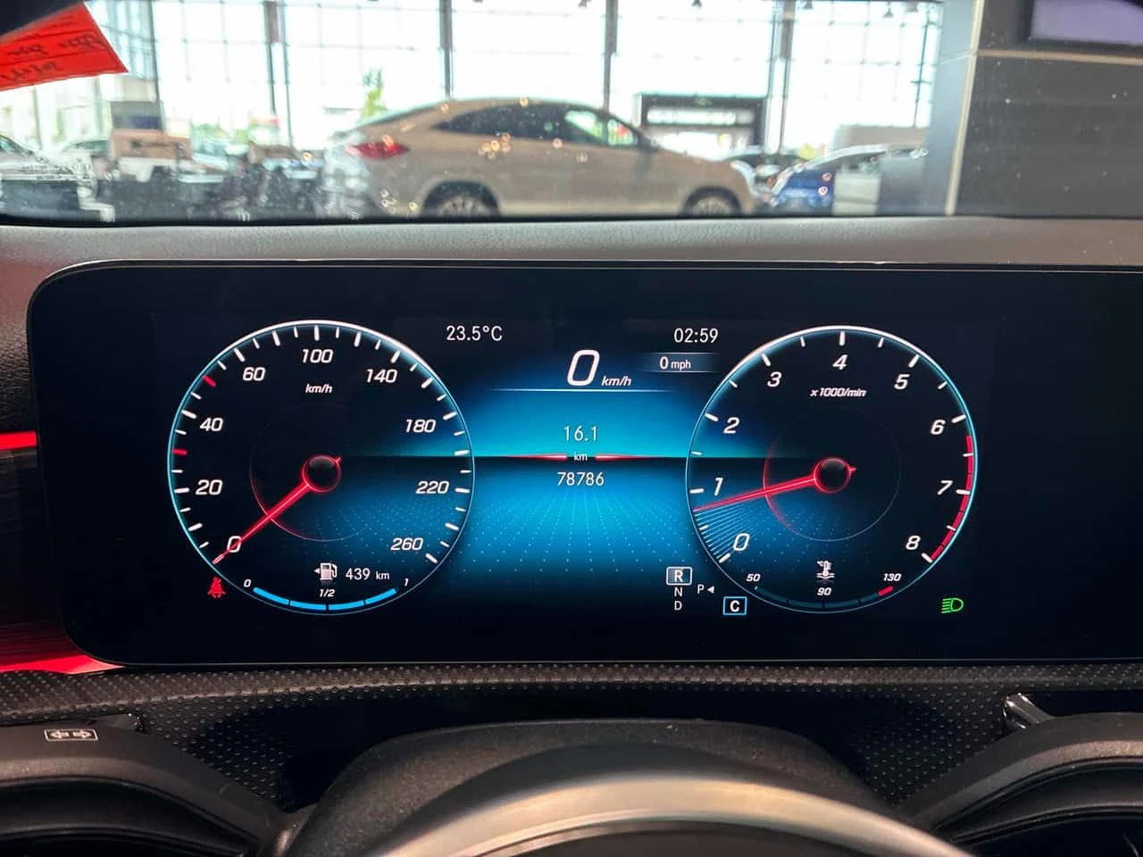 Mercedes-Benz A 220 * АВТОКРЕДИТ БЕЗ ПЪРВОНАЧАЛНА ВНОСКА* , снимка 8 - Автомобили и джипове - 55669626