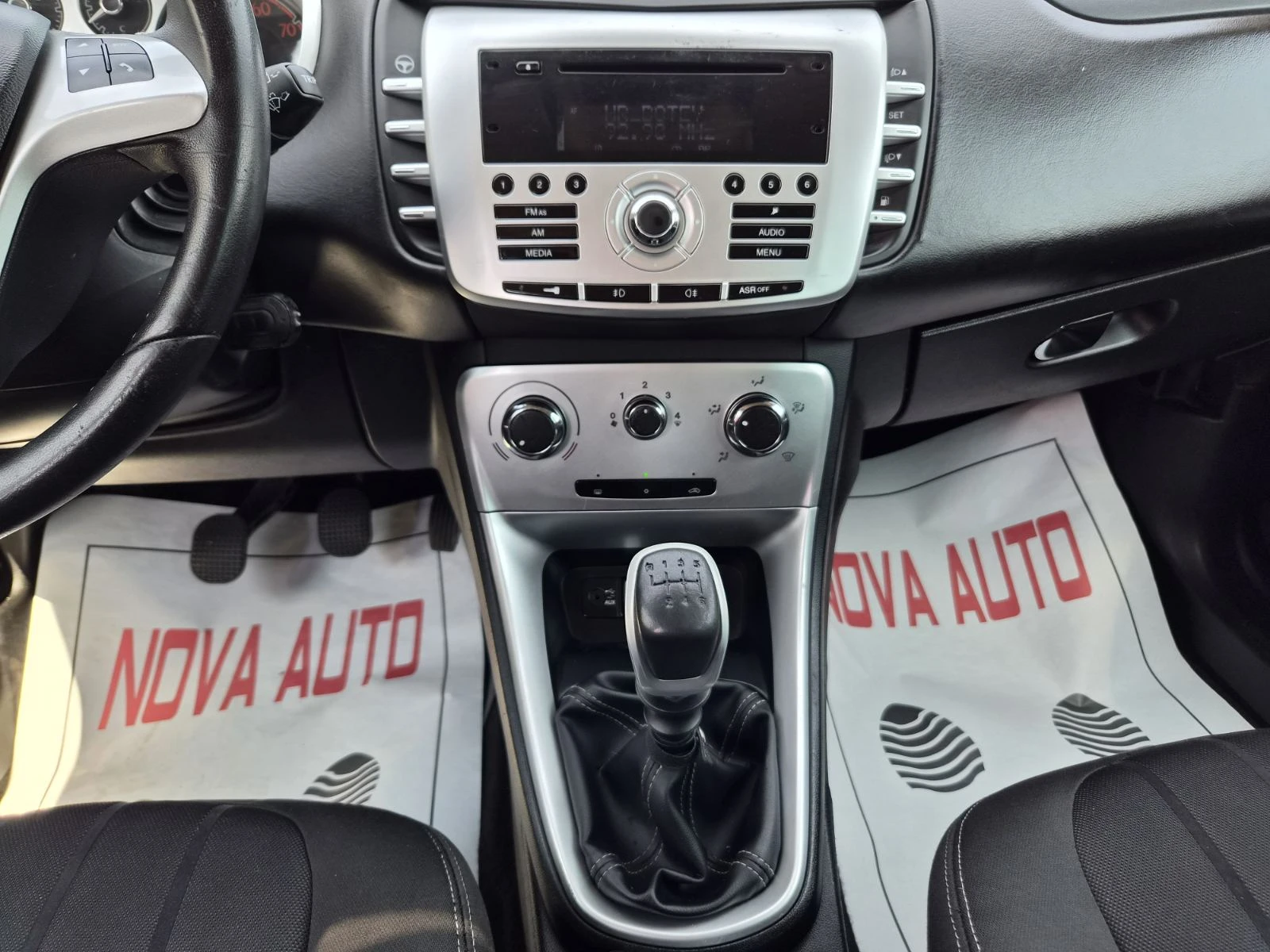 Lancia Delta 1.4-SILVER ECOCHIC, снимка 8 - Автомобили и джипове - 55778944