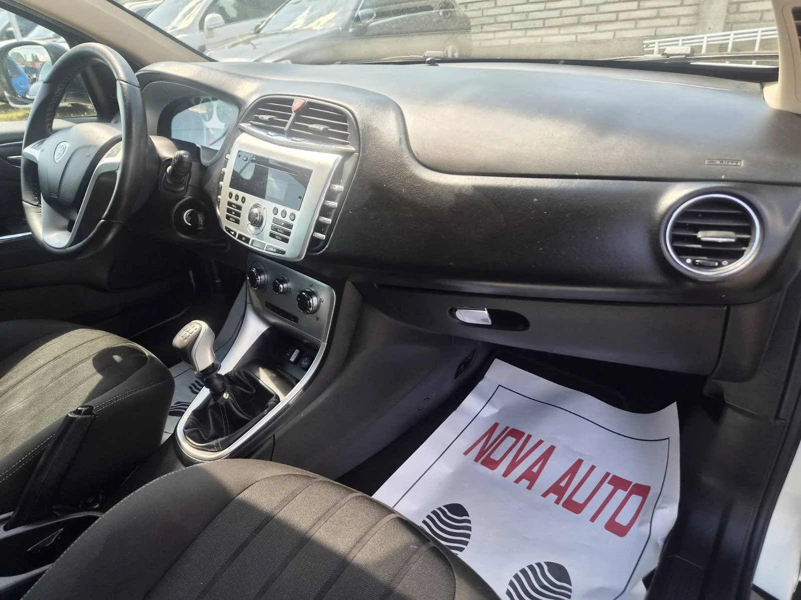 Lancia Delta 1.4-SILVER ECOCHIC, снимка 12 - Автомобили и джипове - 55778944