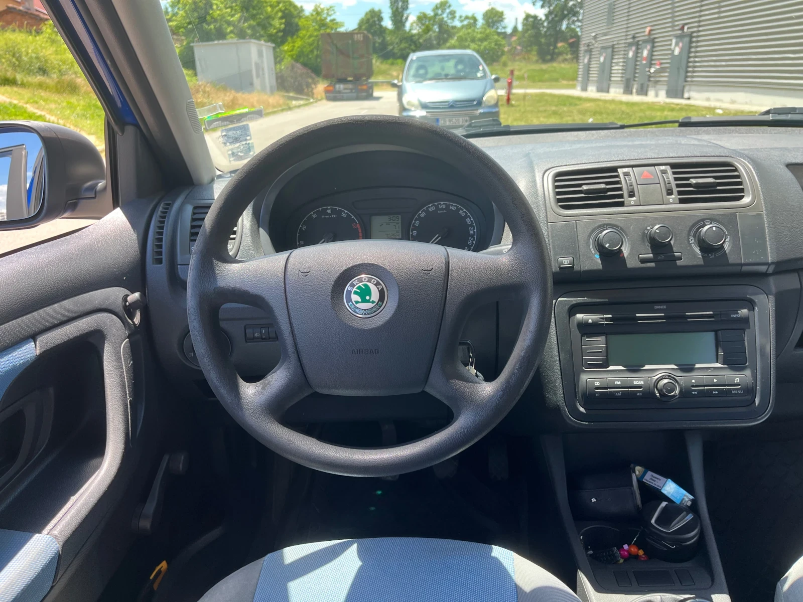 Skoda Fabia, снимка 6 - Автомобили и джипове - 56041539