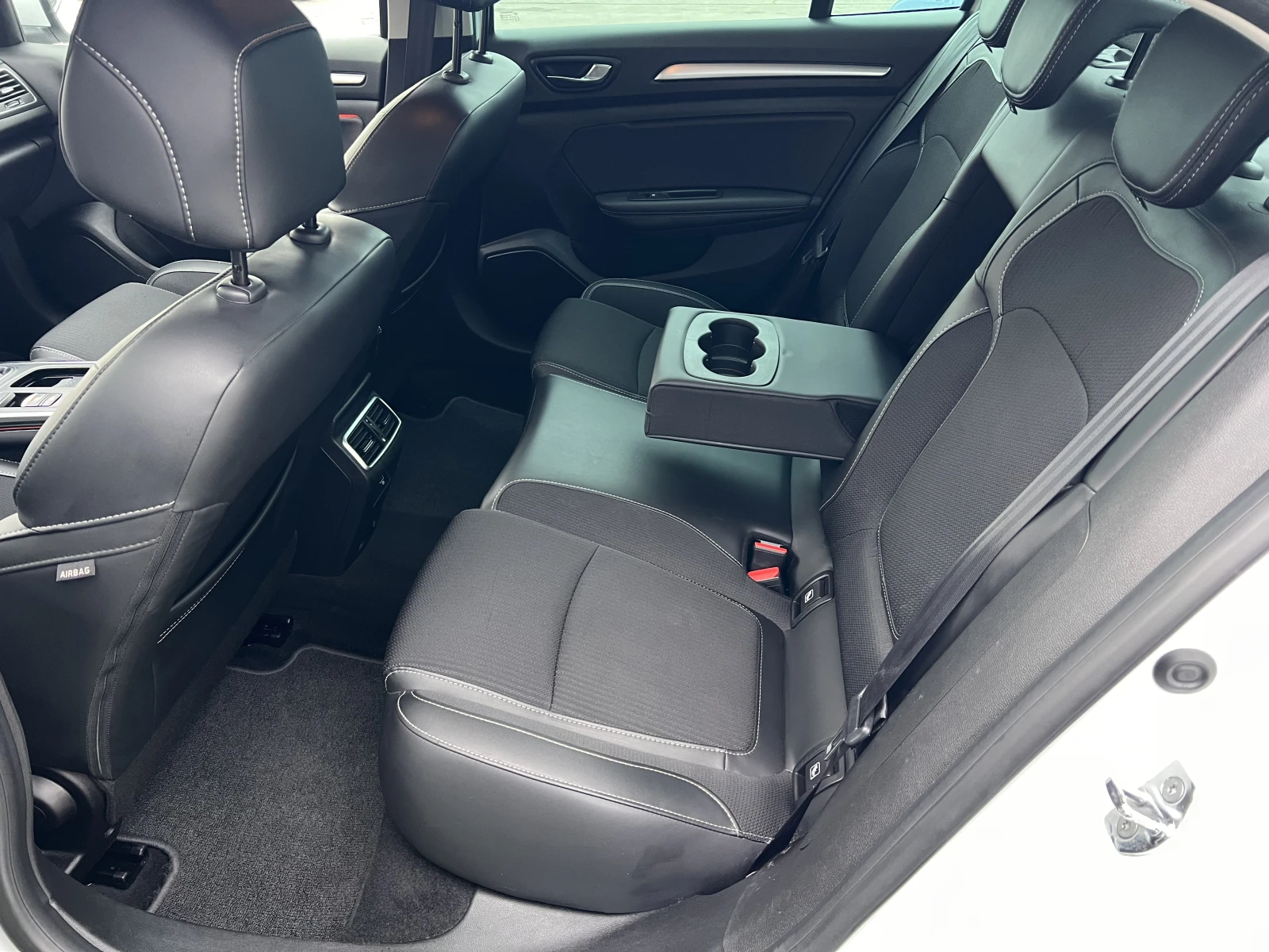 Renault Megane INTENS/1.5DCI/115K.C./7AT | Mobile.bg � ����������� 10