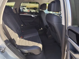 VW Touareg 3.0TDi* 4X4* VIRTUAL * ПОДГРЕВ*  LED* КОЖА* CARPLA, снимка 12