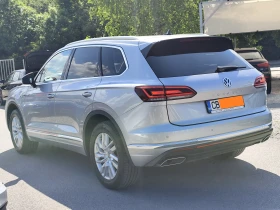 VW Touareg 3.0TDi* 4X4* VIRTUAL * ПОДГРЕВ*  LED* КОЖА* CARPLA, снимка 6
