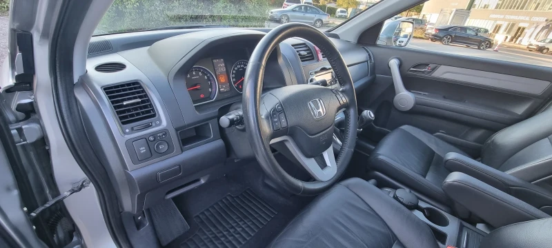 Honda Cr-v 2.0i 4x4 150k.c UNIKAT ITALIA , снимка 8 - Автомобили и джипове - 47582685