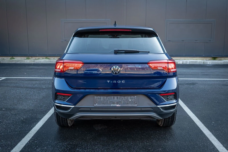 VW T-Roc, снимка 5 - Автомобили и джипове - 48717035