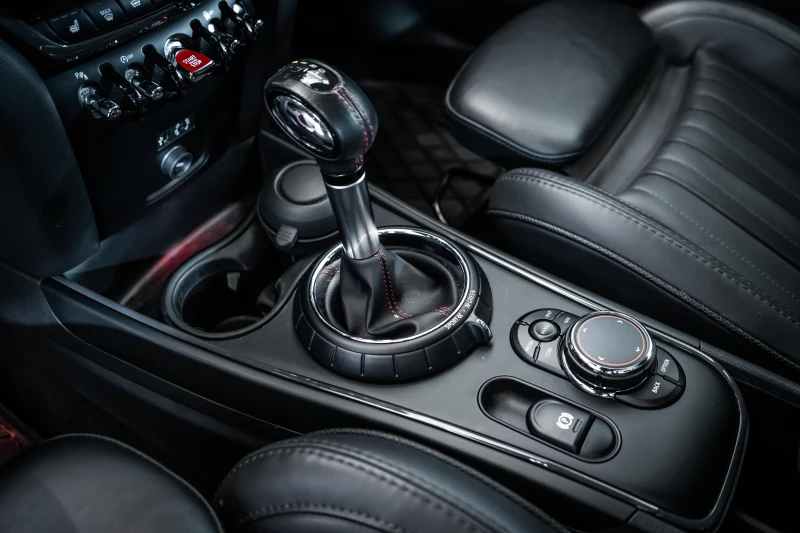 Mini Countryman SD* Camera* Harman Kardon, снимка 9 - Автомобили и джипове - 50345565