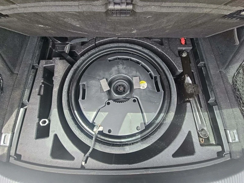 Audi Q5, снимка 13 - Автомобили и джипове - 50789300