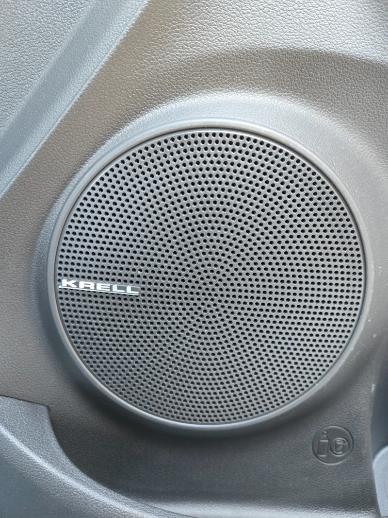 Hyundai Kona Електрически, снимка 13 - Автомобили и джипове - 52206553