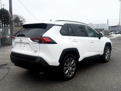 Toyota Rav4 * XLE* PREMIUM* BUY* NOW* , снимка 3 - Автомобили и джипове - 54068042