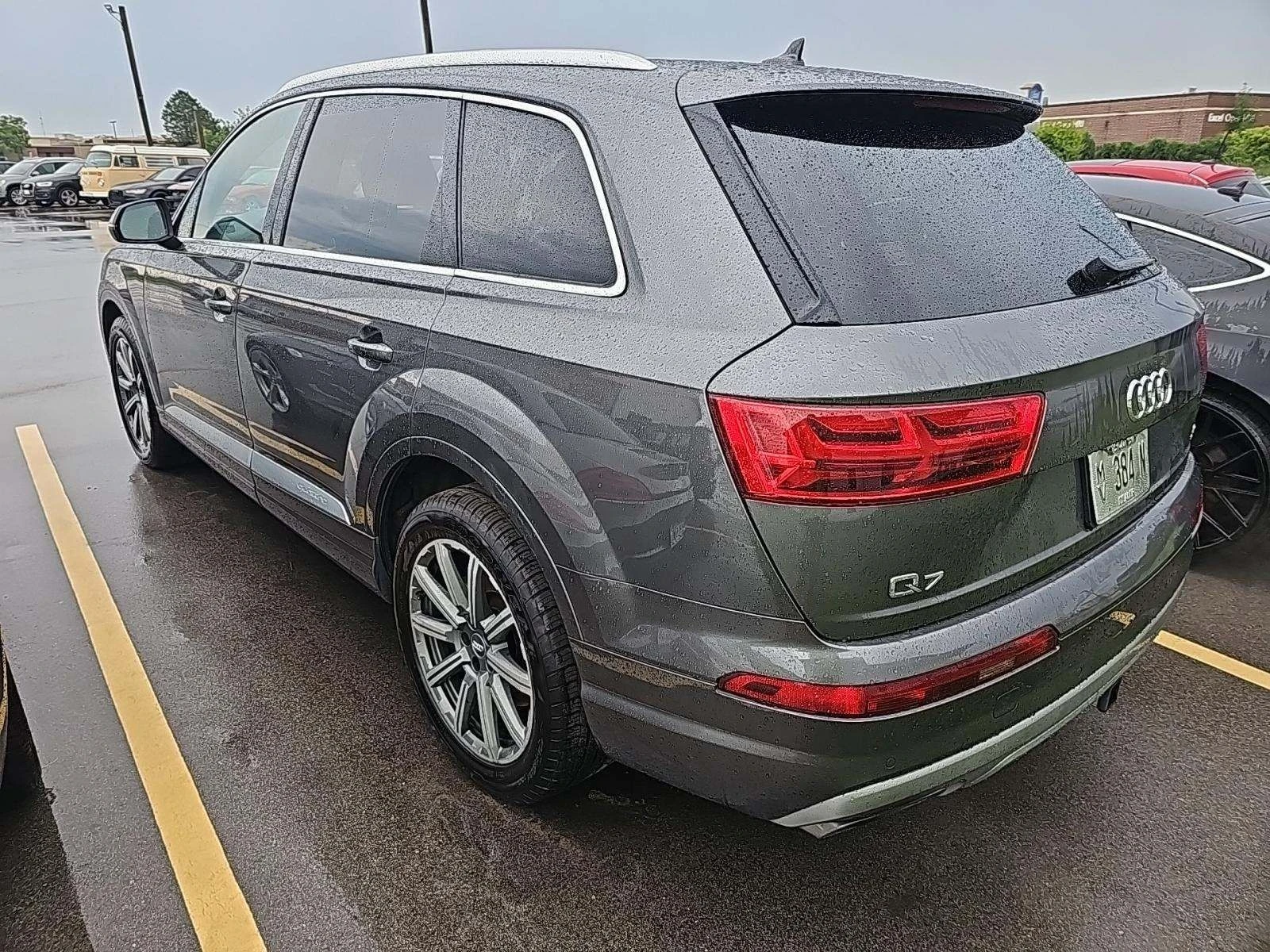 Audi Q7 Premium Plus* ЦЕНА ДО БЪЛГАРИЯ* (CARFAX) - изображение 4