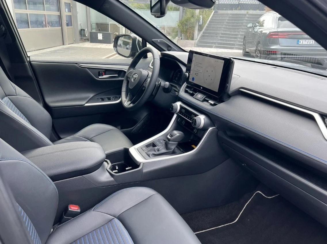 Toyota Rav4 Hybrid 218кс. НАЛИЧНА  JBL , 360 , в Гаранция  - изображение 10