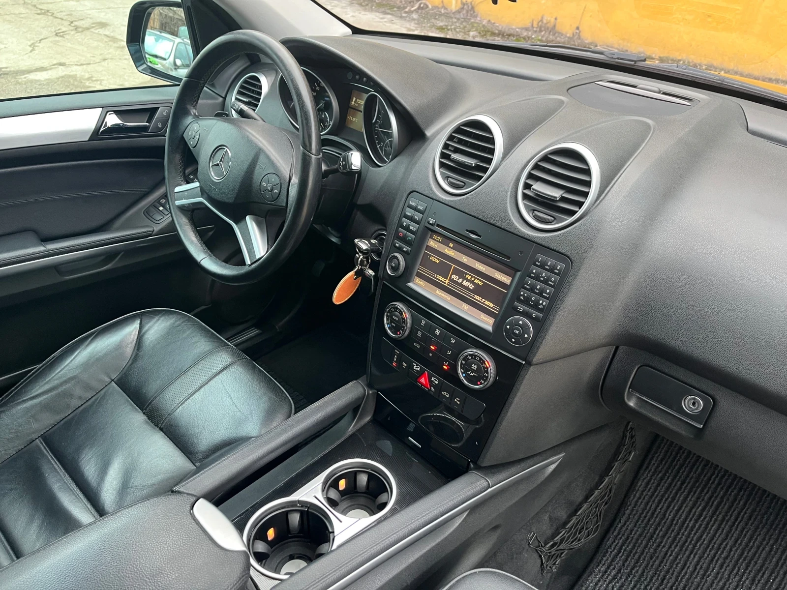 Mercedes-Benz ML 320 FACE* ИТАЛИЯ, снимка 14 - Автомобили и джипове - 53952755