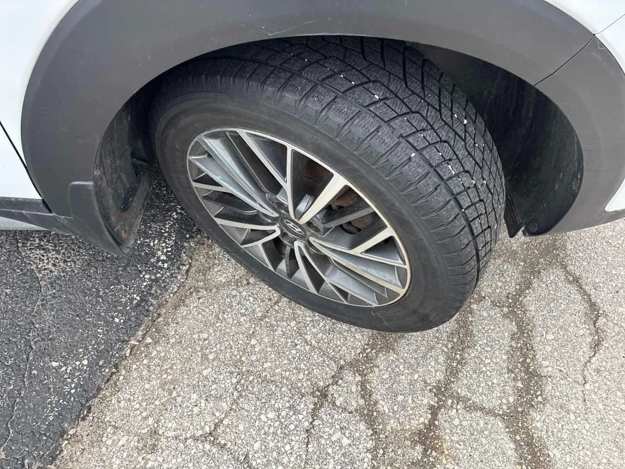 Hyundai Tucson * Preferred * CARFAX * ОТ ПРЕДСТАВИТЕЛСТВО * , снимка 7 - Автомобили и джипове - 54038361