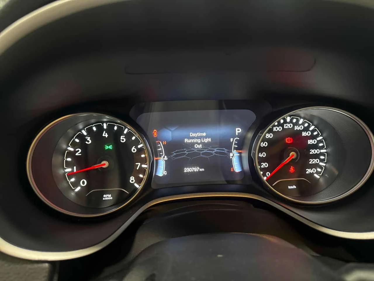 Jeep Compass * Limited * CARFAX * ЦЕНА ДО БГ, снимка 8 - Автомобили и джипове - 54114916