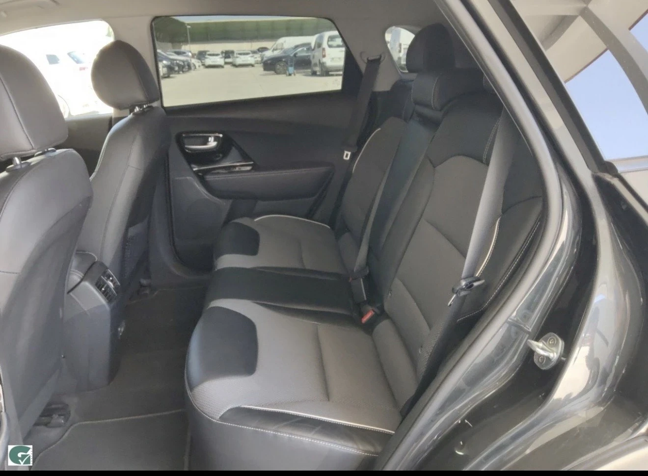 Kia Niro 64kWh 45940km, снимка 10 - Автомобили и джипове - 54607156
