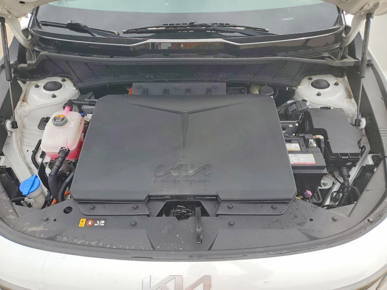 Kia Niro Wind, снимка 11 - Автомобили и джипове - 54655271