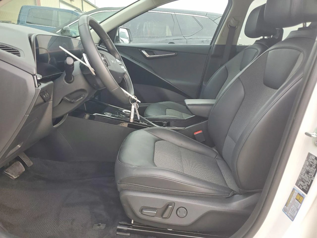 Kia Niro Wind, снимка 7 - Автомобили и джипове - 54655271