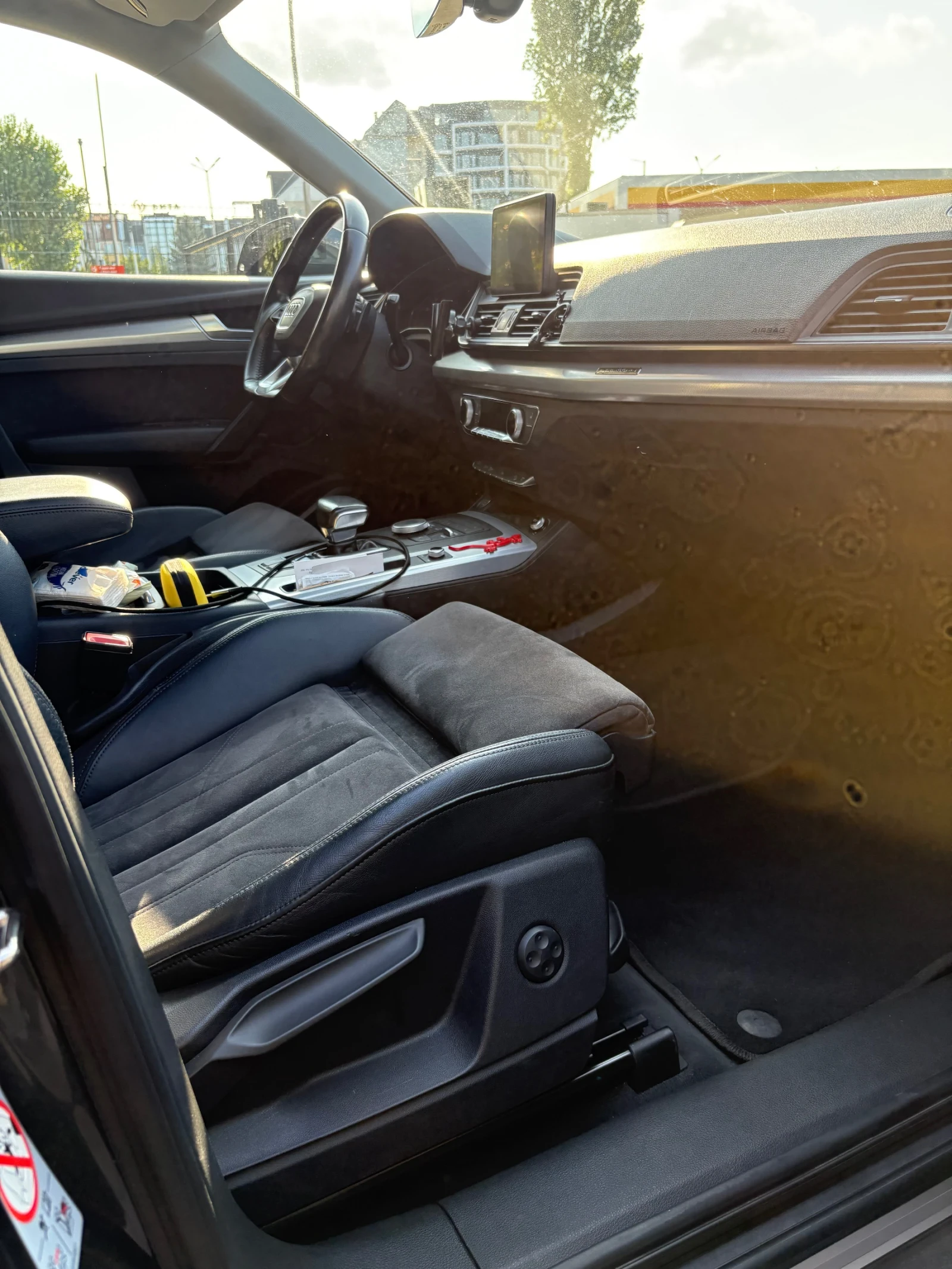 Audi Q5 2.0TDI Sport, снимка 11 - Автомобили и джипове - 55436362