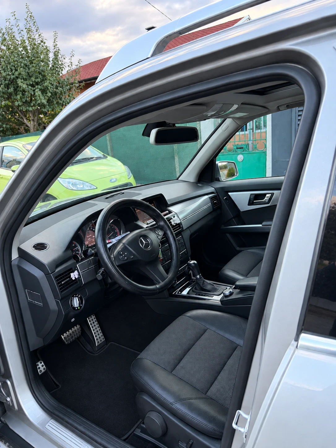 Mercedes-Benz GLK, снимка 4 - Автомобили и джипове - 56441010