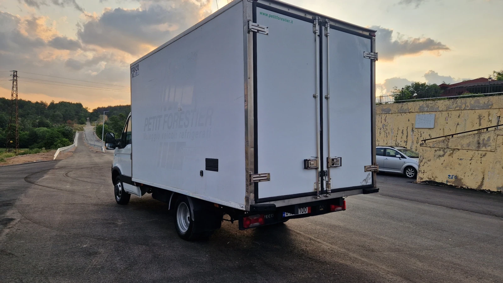 Iveco Daily 2.3  35c14 - изображение 4